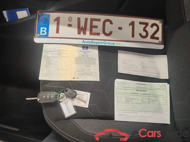Peugeot 2008 1.2 Puretech 61kW S&S Active 5d #4