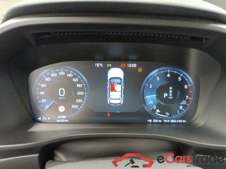 Volvo XC40 T3 Geartronic Momentum Pro 5d #6