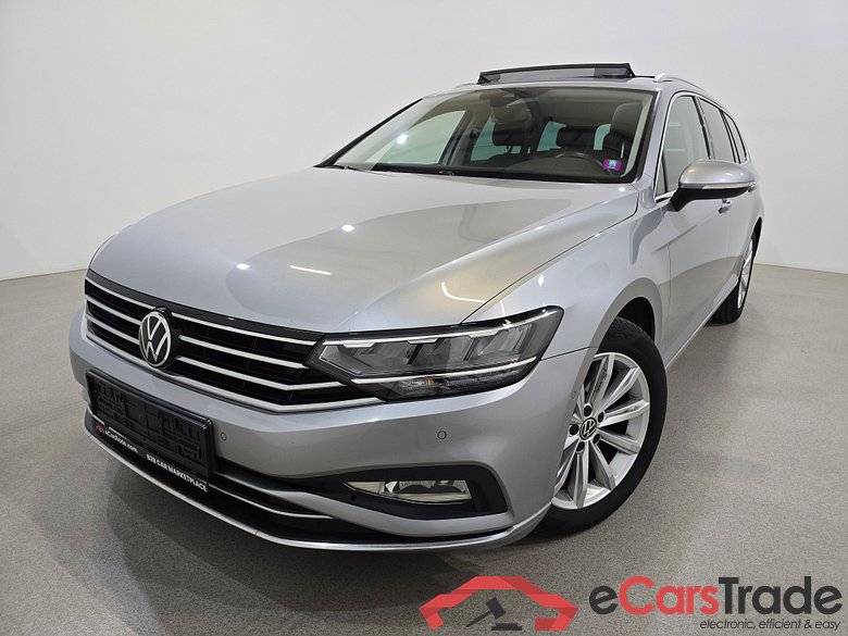 Volkswagen Passat Variant 1.5 TSI Elegance Pano LED ACC Display 1/2 Sport-Leather-Alcantara KeylessGo Klima PDC ...
