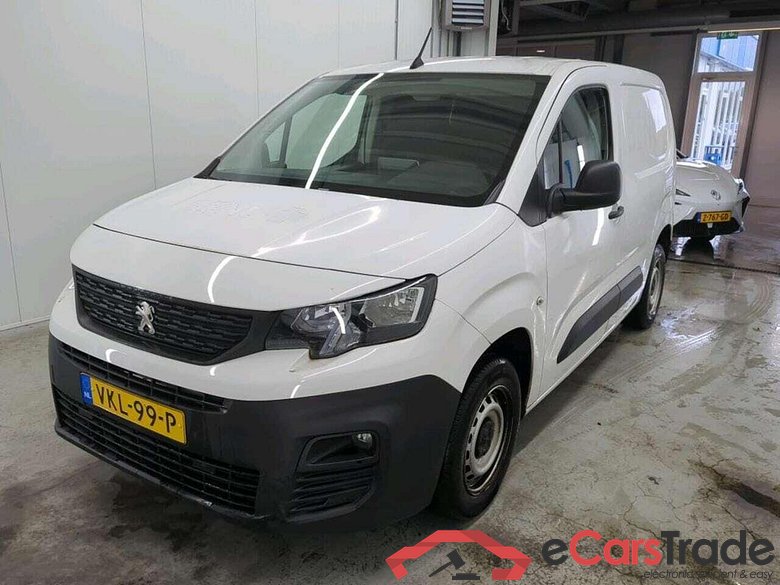 PEUGEOT Partner 1.2 PT. Premium #1