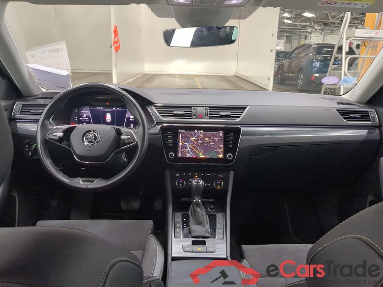 Superb Break Style iV 1.4 TSI Hybrid 220CV BVA6 E6d #5