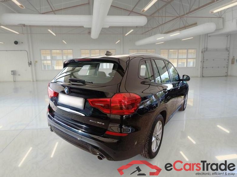 BMW X3 / 2017 / 5P / SUV XDRIVE 30E BUSINESS ADVANTAGE #2