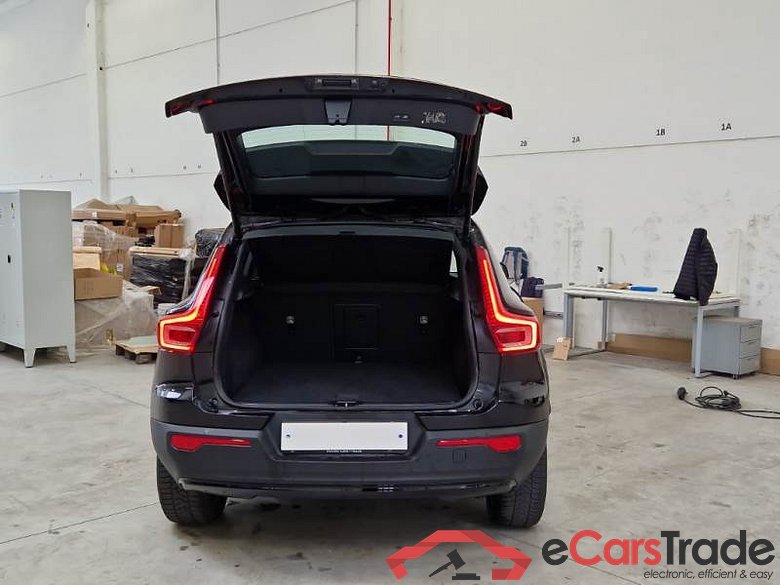 VOLVO XC40 / 2017 / 5P / SUV T4 PLUG-IN HYBRID AUTO RECHARGE R-DESIGN #5