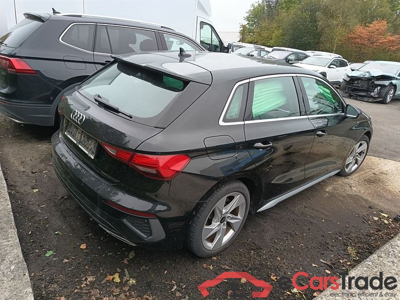Audi A3 Sportback 1.0 30 TFSi 81kW S tron. S Line Bus. Ed. 5d !! damaged car !! #2