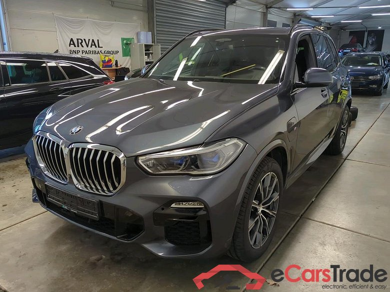 Baureihe X5 xDrive 45 e M Sport 3.0 290KW AT8 E6d