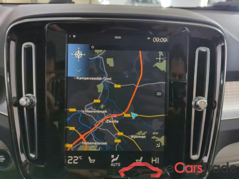 VOLVO XC40 95 kW #3