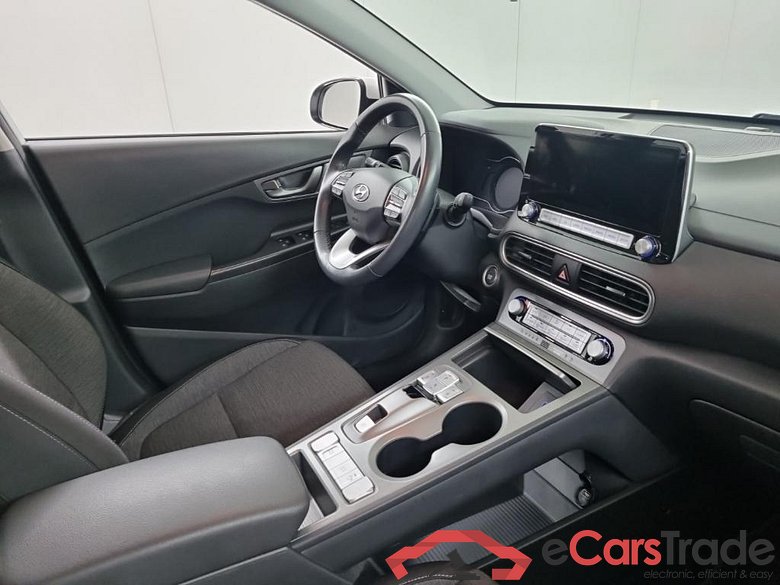 HYUNDAI Kona Comfort Smart Electric 64 kWh 5D #6