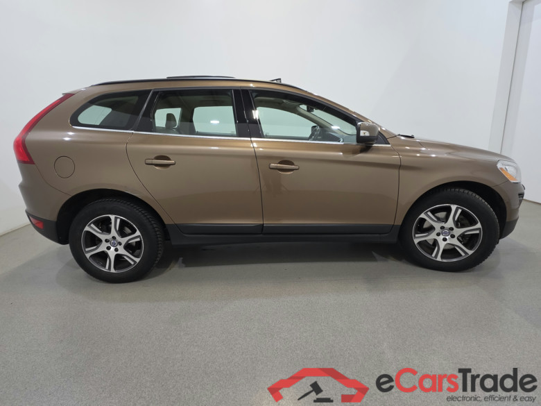 Volvo XC60 2.0 D3 Summum Aut. Pano Navi Leather KeylessGo Camera Klima PDC ... #5