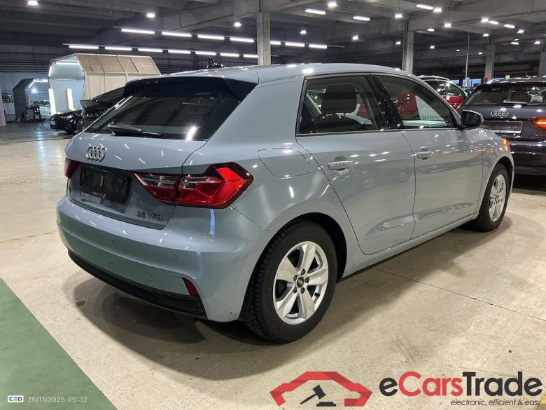 AUDI A1 1.0 25 TFSI ATTRACTION #4