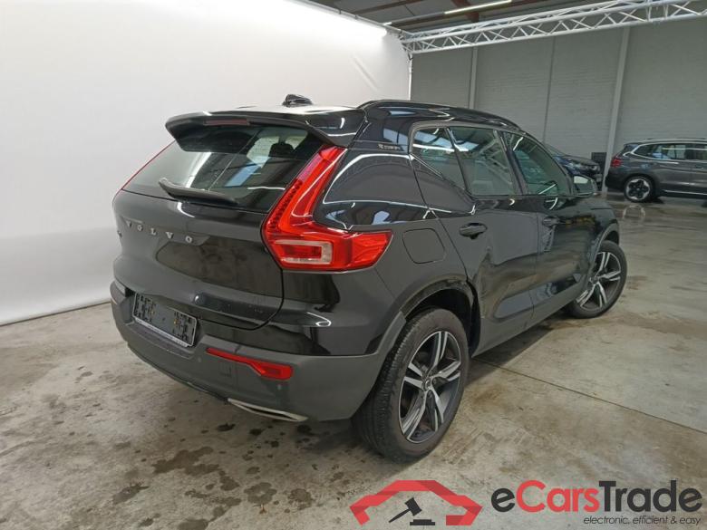 Volvo XC40 D3 R-Design 5d #2