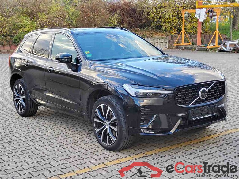 Volvo XC60 (03.2017->) DE - SUV5 B5 (Benzin) AWD EU6d, Ultimate Dark Mild-Hybrid (EURO 6d), (Facelift) #2