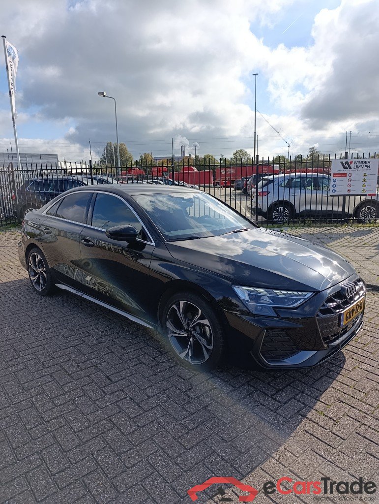 AUDI A3 Limousine 30 TFSI S edition #2