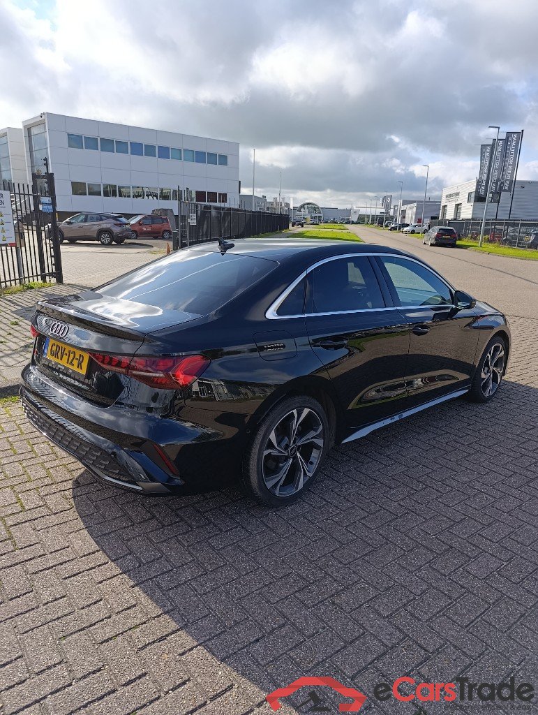 AUDI A3 Limousine 30 TFSI S edition #3