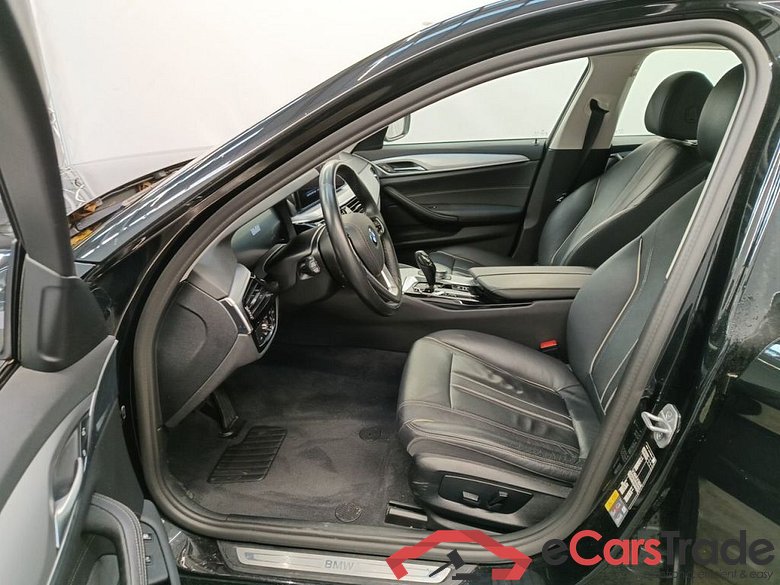 BMW 5 - 2020 545eXA 286 PHEV 4d #3