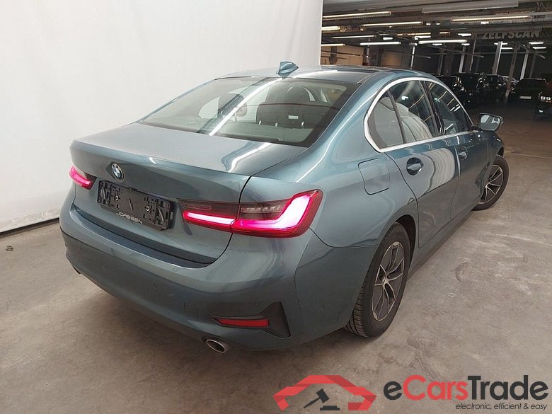 BMW 3 Reeks Berline 316dA (90 kW) 4d #2