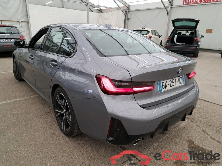 BMW Série 3 Berline / 2022 / 4P / Berline 316d 122ch M Sport BVA8 #2