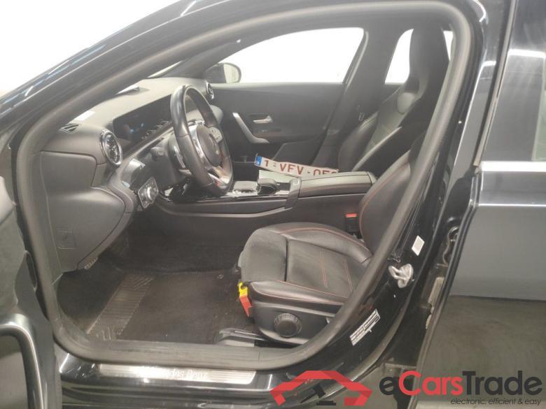 Mercedes-Benz A-Klasse A 180 d DCT Launch Edition 5d #3