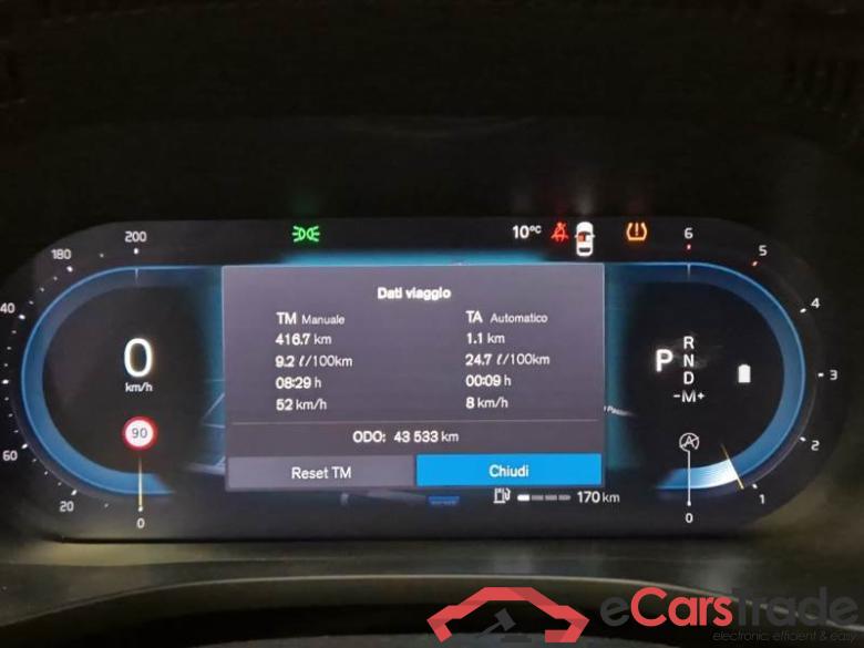 VOLVO XC60 / 2021 / 5P / SUV B4 D AWD AUTOMATICO MOMENTUM PRO MY22 #4