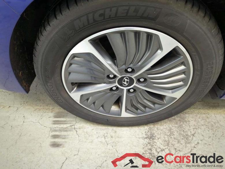 HYUNDAI IONIQ 1.6 GDi PHEV PremDes #4