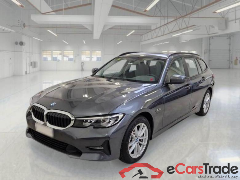 BMW SERIE 3 / 2018 / 5P / STATION WAGON 330E XDRIVE TOURING AUTO