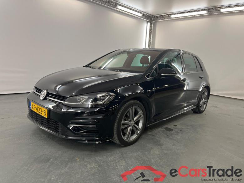 VOLKSWAGEN GOLF 1.5 TSI Highline Business R #1