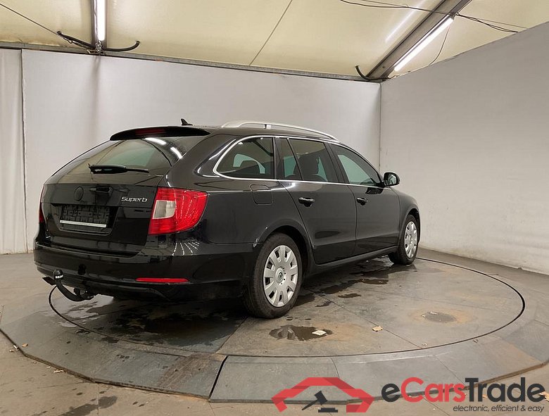 Skoda Superb Combi 1.6 TDI Xenon Navi Leather Klima PDC ... #3