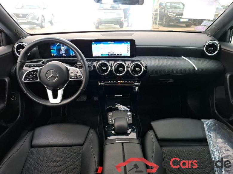 MERCEDES-BENZ Classe A Compact  2018 5P  Berline A 250 e Business Line 8GDCT #5