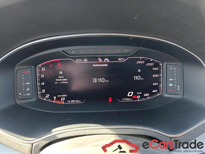 SEAT Arona / 2017 / 5P / todoterreno 1.0 TSI 81kW (110CV) Style Plus (AC) #4
