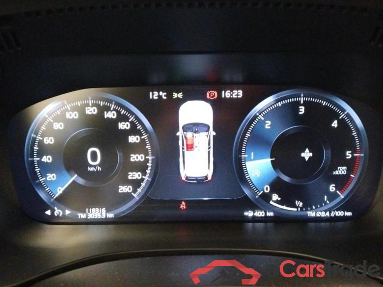 VOLVO XC60 / 2017 / 5P / todoterreno 2.0 D3 Momentum #4