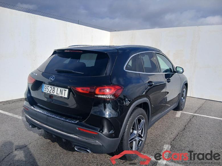 MERCEDES-BENZ GLA / 2020 / 5P / todoterreno GLA 200 D #2
