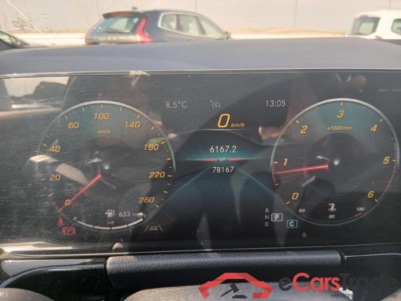 MERCEDES-BENZ GLA / 2020 / 5P / todoterreno GLA 200 D #4