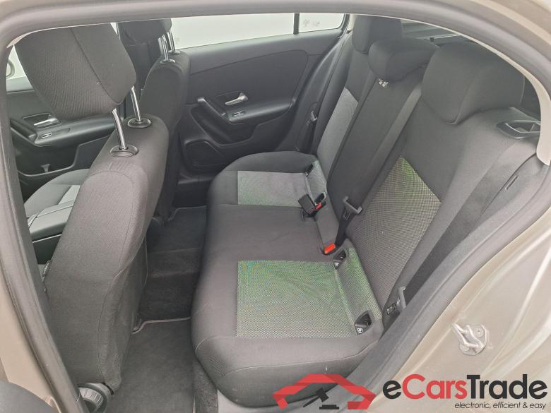 Mercedes, A-Class '18, Mercedes-Benz A-Klasse A 180 d Aut. 5d #4