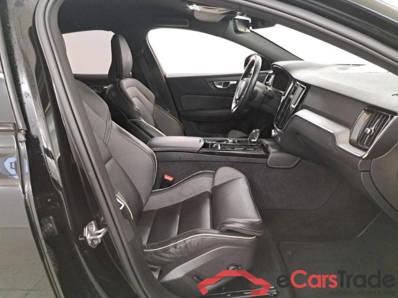 Volvo S60 Recharge T6 AWD R-Design 4d #3