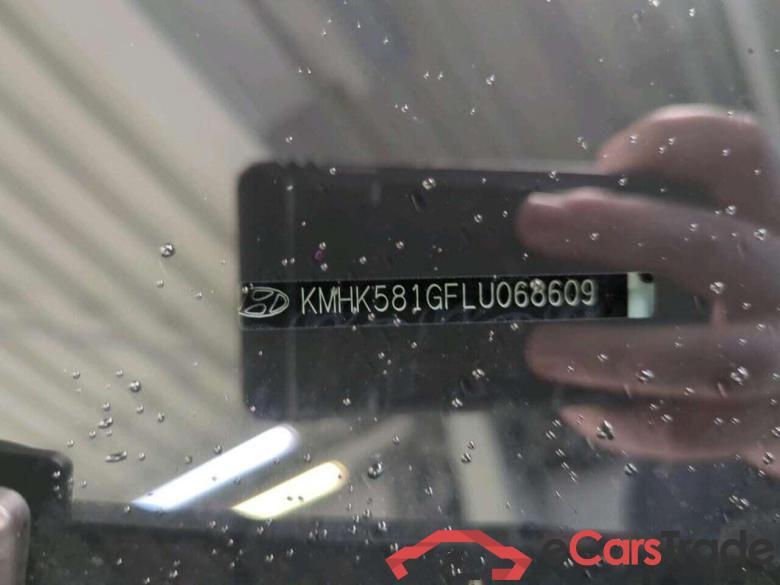 HYUNDAI Kona EV Premium 64 kWh #5