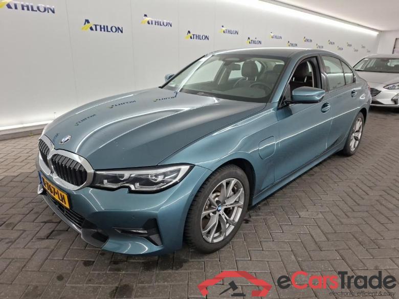 BMW 3 Serie Sedan 330e 4D 215kW #1