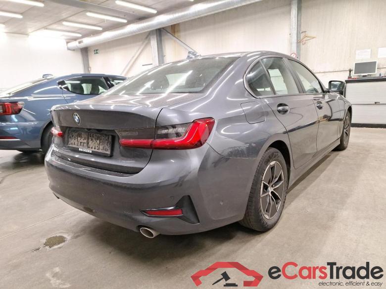 BMW - BMW 3 BERLINE 316dA 122PK Advantage Pack Business With Heated Seats & Parking Assistant Pack #2