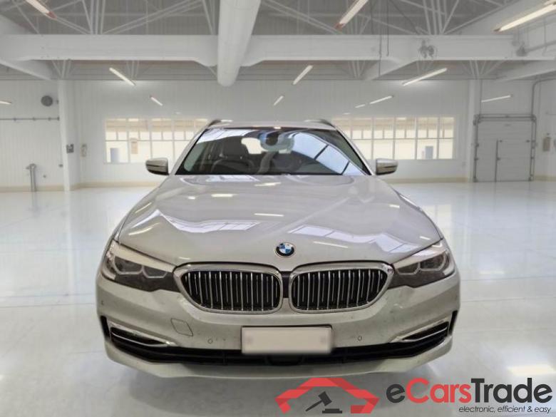 BMW SERIE 5 / 2016 / 5P / STATION WAGON 520D XDRIVE LUXURY AUTO TOURING #6