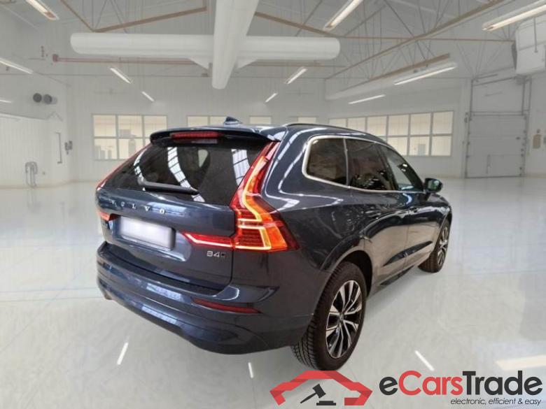 VOLVO XC60 / 2021 / 5P / SUV B4 D AWD AUTOMATICO CORE #2