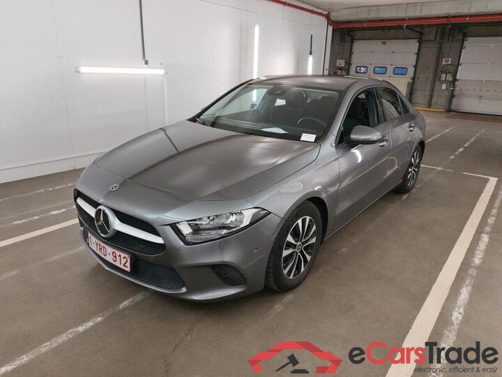 Mercedes A-Klasse Limousine A-Klasse Limousine A 180 Business Solution 100kW/136pk  4D/P Auto-7