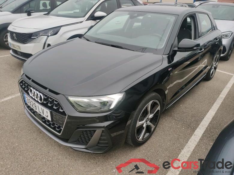 AUDI A1 / 2018 / 5P / berlina con portón Sportback Adrenalin 30 TFSI 81kW (110CV)(SP) #1
