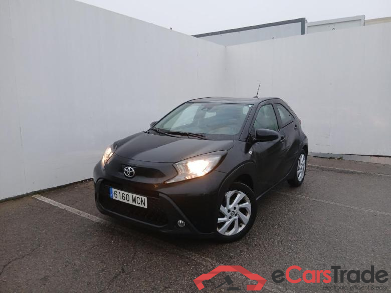 TOYOTA Aygo X Cross / 2022 / 5P / todoterreno 1.0 VVT-I 72CV Play