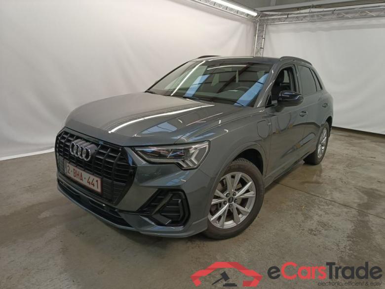Audi Q3 45 TFSI e S tronic S Line 5d #1