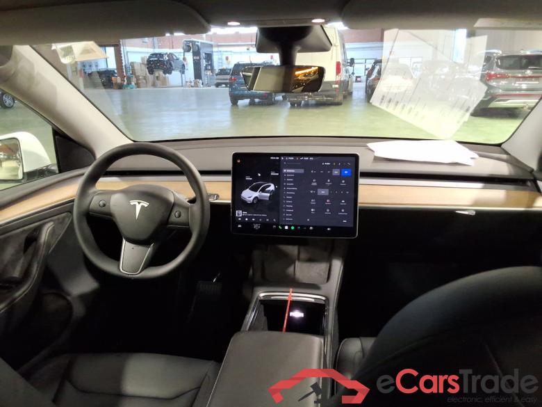 TESLA MODEL Y BEV AUTO RWD #6