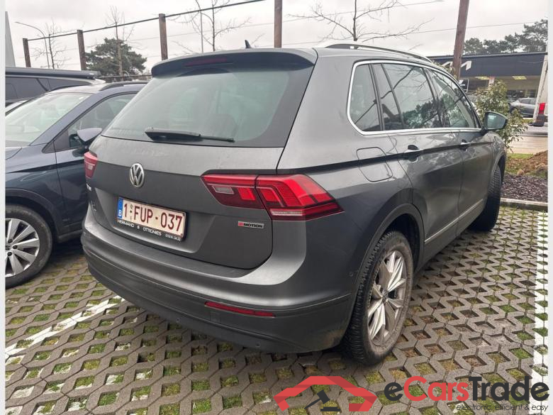 VOLKSWAGEN Tiguan 1.4 TSI 4MOTION 110 kW (150 ch) 6 vitesses DSG