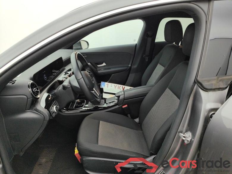 Mercedes-Benz CLA Shooting Brake CLA 180 d Business Solution 5d #3