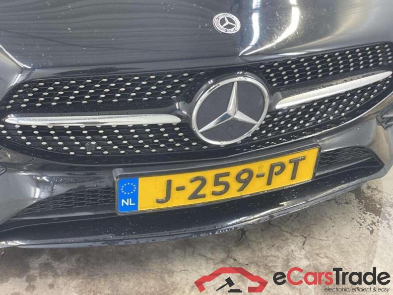 MERCEDES-BENZ CLA-klasse 180 d Bus. Sol. AMG #4