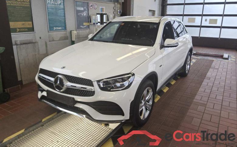 Mercedes-Benz GLC (BM 253)(06.2015->) DE - SUV5 GLC 300 de EU6d, de AMG Line 4Matic (EURO 6d), (Facelift) 2020 - 2022 #1