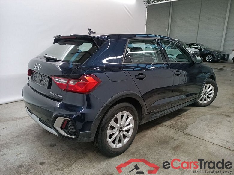 Audi A1 Sportback 1.0 30 TFSI 85 kW S tronic citycarver 5d #2