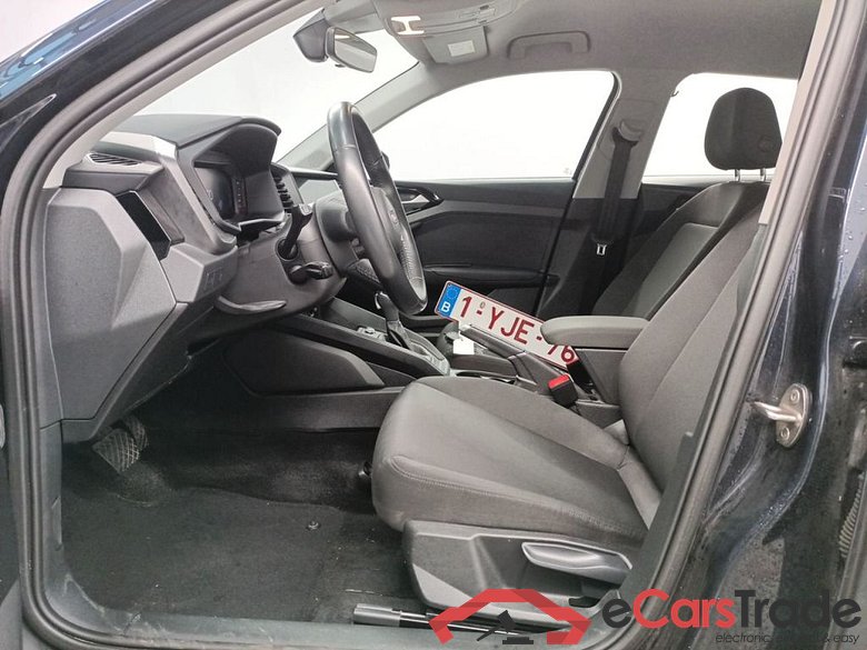 Audi A1 Sportback 1.0 30 TFSI 85 kW S tronic citycarver 5d #3