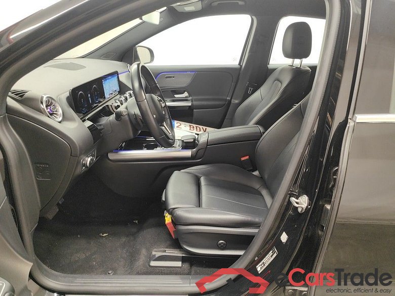 Mercedes-Benz EQA EQA 250 Business Solution Luxury 5d #3